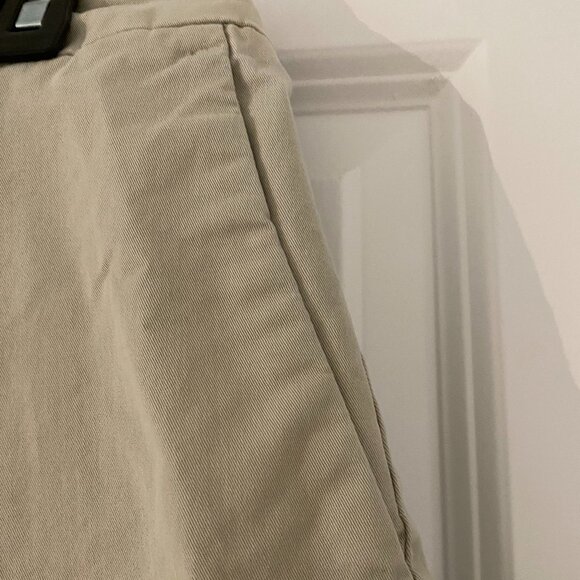 Ann Taylor Tailored Shorts Sz. 14 - Picture 2 of 5